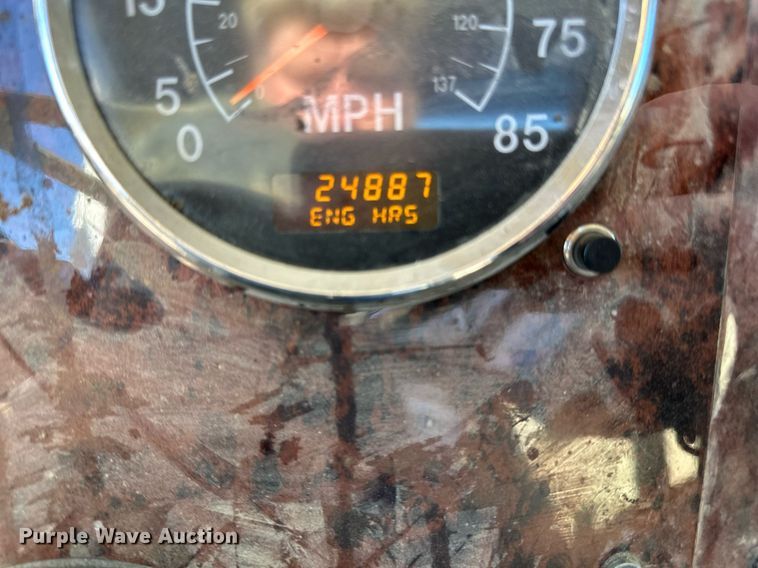 image for item LR9506 2006 International 9400i semi truck