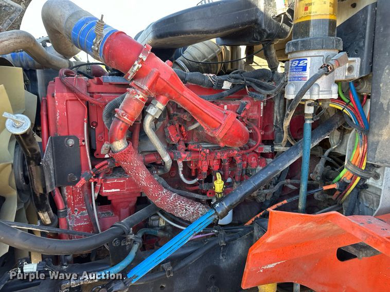 image for item LR9506 2006 International 9400i semi truck