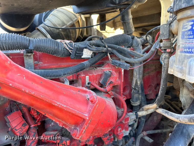 image for item LR9506 2006 International 9400i semi truck