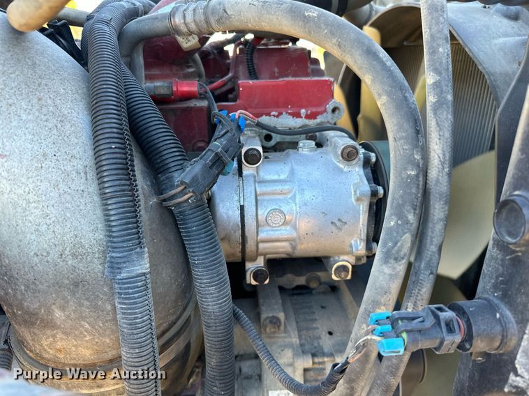 image for item LR9506 2006 International 9400i semi truck