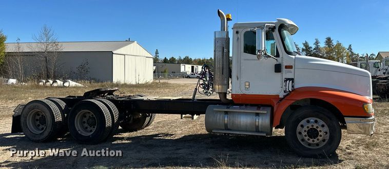 image for item LR9510 2007 International 9200i semi truck