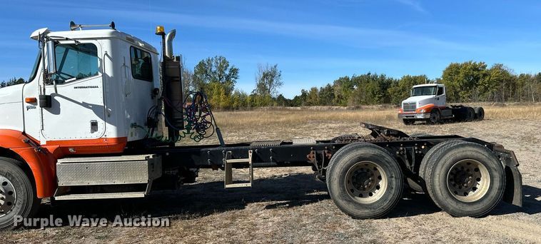 image for item LR9510 2007 International 9200i semi truck