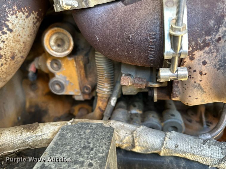 image for item LR9510 2007 International 9200i semi truck