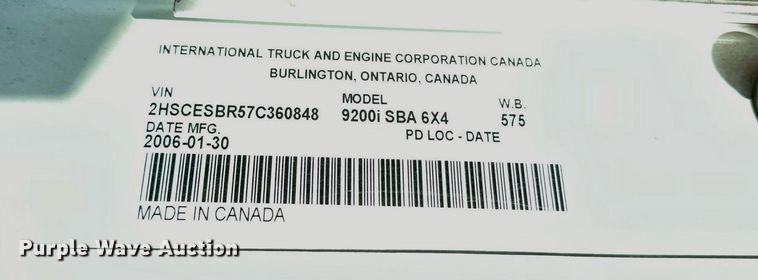 image for item LR9510 2007 International 9200i semi truck
