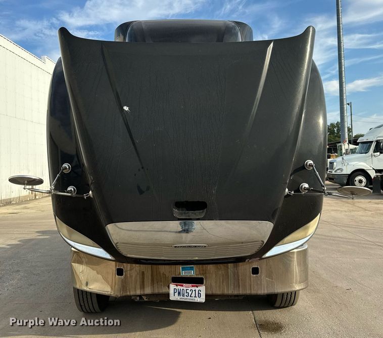 image for item OG9670 2010 Freightliner  Columbia  semi truck