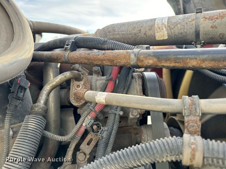 image for item OG9670 2010 Freightliner  Columbia  semi truck