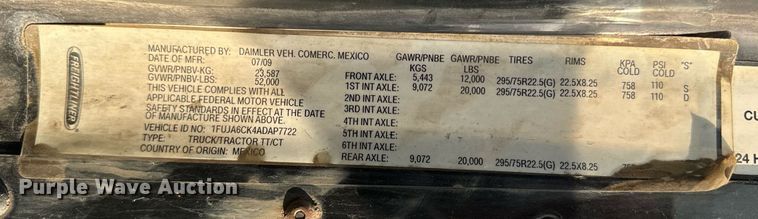 image for item OG9670 2010 Freightliner  Columbia  semi truck