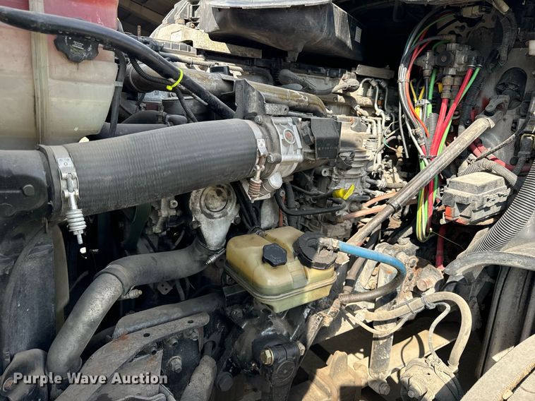 image for item OG9675 2012 Freightliner  Cascadia semi truck