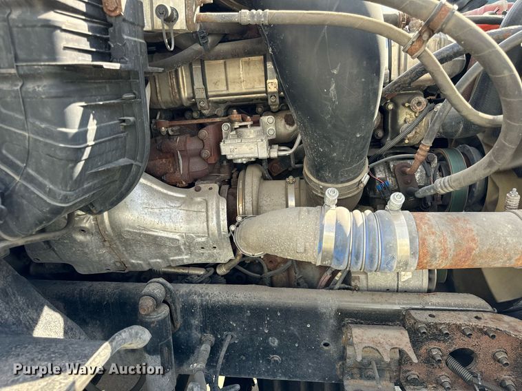 image for item OG9675 2012 Freightliner  Cascadia semi truck