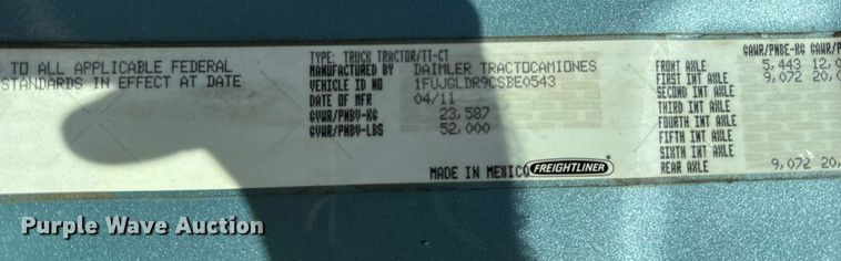 image for item OG9675 2012 Freightliner  Cascadia semi truck
