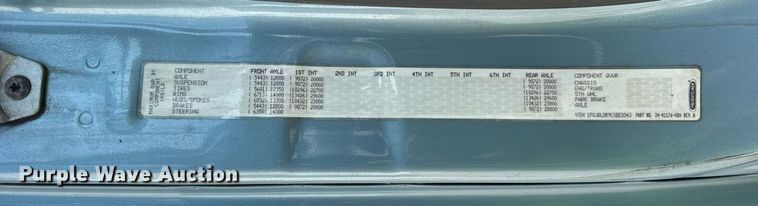 image for item OG9675 2012 Freightliner  Cascadia semi truck