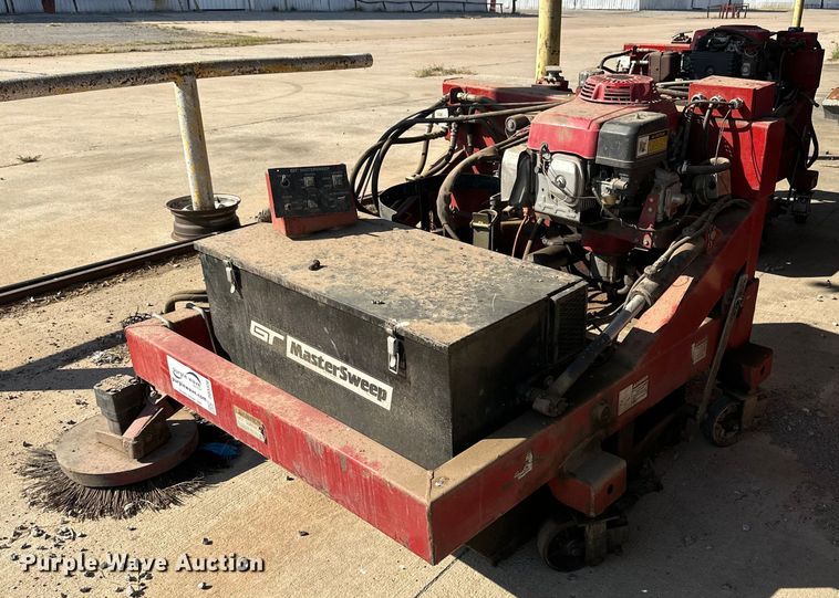 image for item DD3320 Master Sweep M9000 sweeper