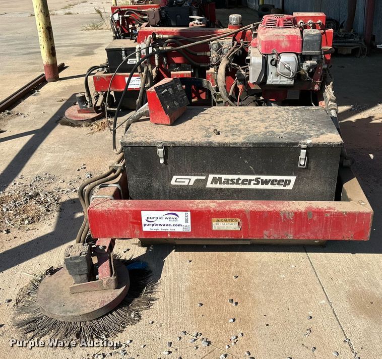 image for item DD3320 Master Sweep M9000 sweeper