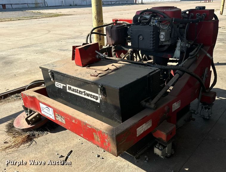 image for item DD3321 Master Sweep M9000 sweeper