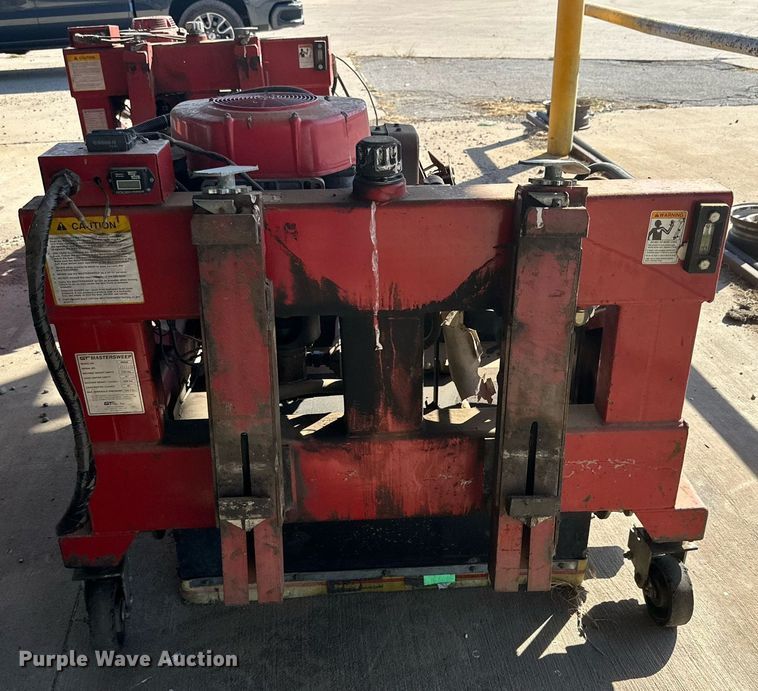 image for item DD3321 Master Sweep M9000 sweeper