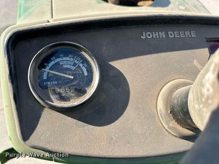 image for item DD3322 John Deere 750 tractor