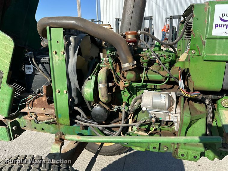 image for item DD3322 John Deere 750 tractor
