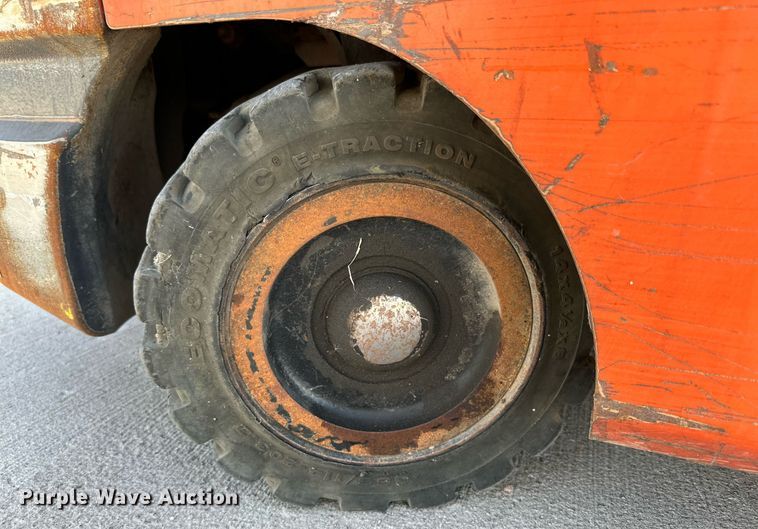 image for item DD3328 2009 Toyota 8FGCU18 forklift