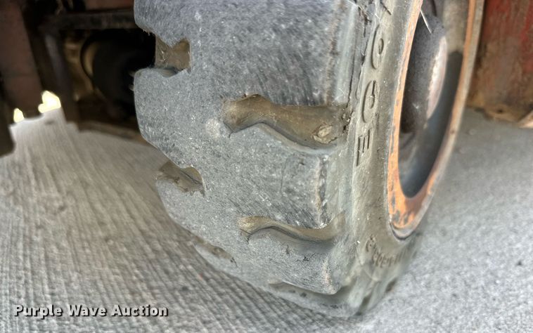 image for item DD3328 2009 Toyota 8FGCU18 forklift