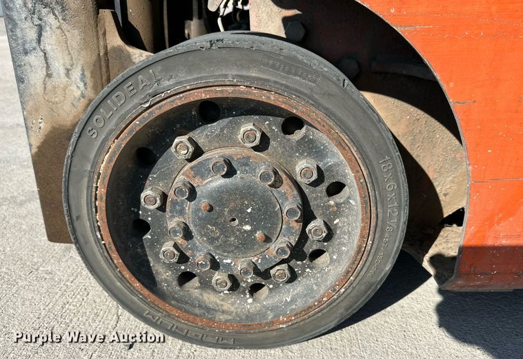 image for item DD3330 2009 Toyota 8FGCU18 forklift