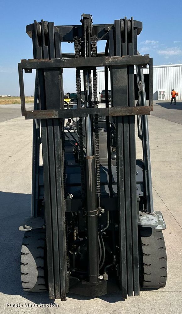 image for item DD3332 2018 Toyota 8FGCU25 forklift