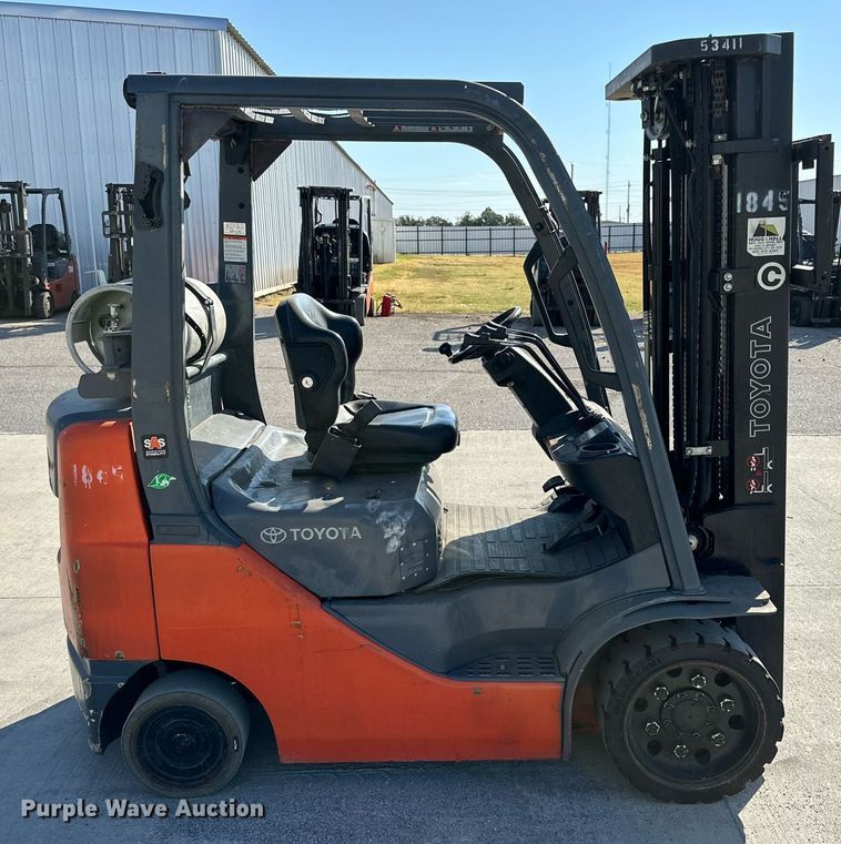 image for item DD3332 2018 Toyota 8FGCU25 forklift
