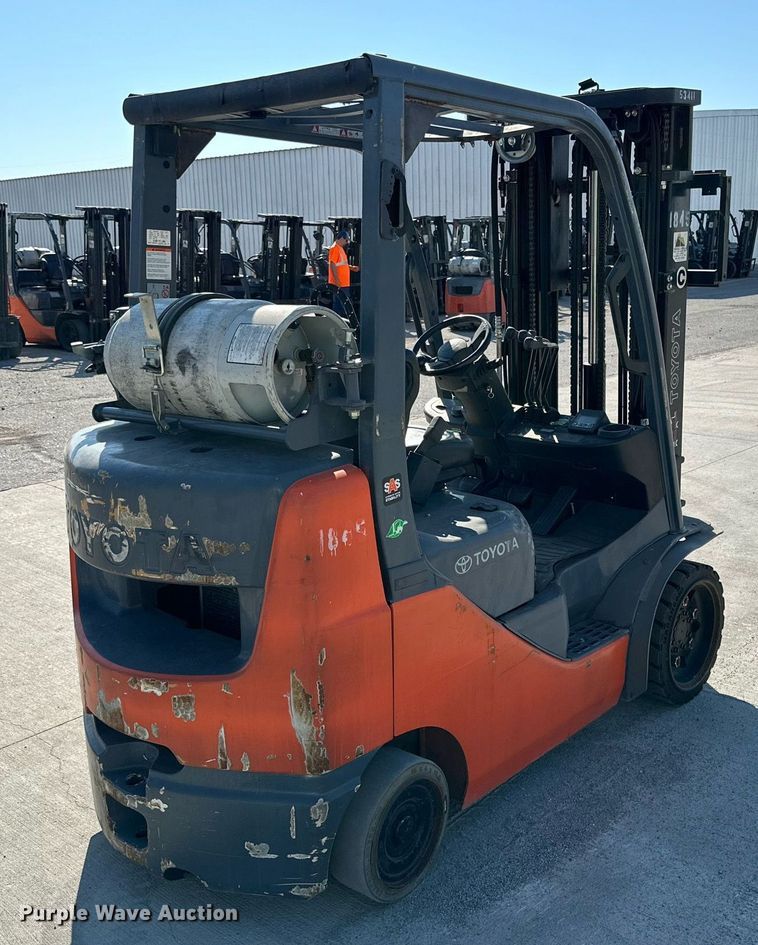 image for item DD3332 2018 Toyota 8FGCU25 forklift