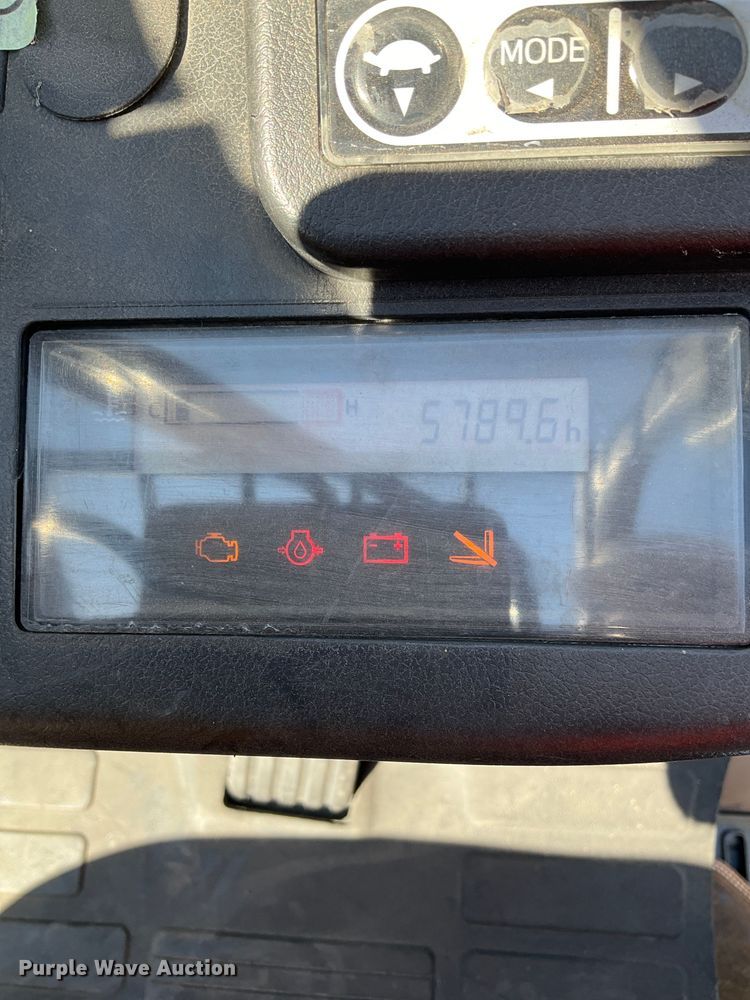 image for item DD3332 2018 Toyota 8FGCU25 forklift