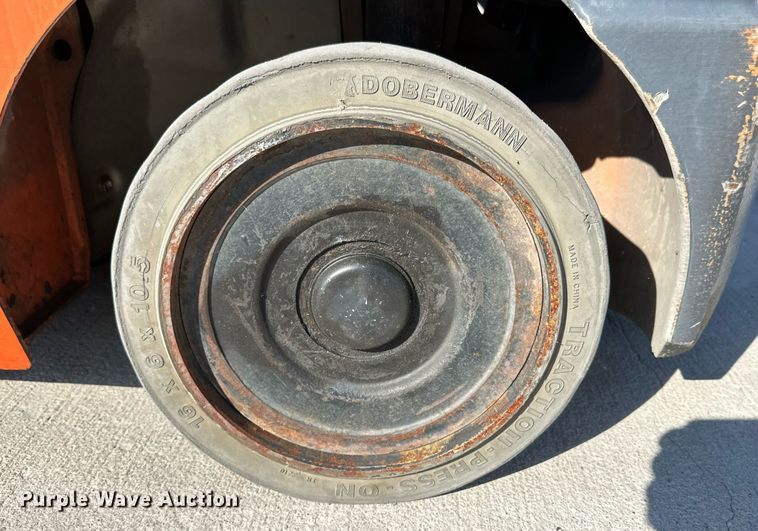 image for item DD3332 2018 Toyota 8FGCU25 forklift