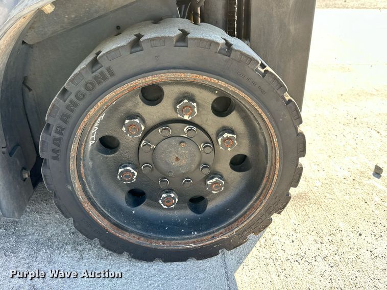 image for item DD3332 2018 Toyota 8FGCU25 forklift