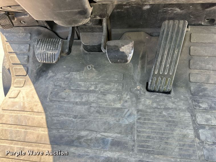 image for item DD3336 2017 Toyota  8FGCU25 forklift