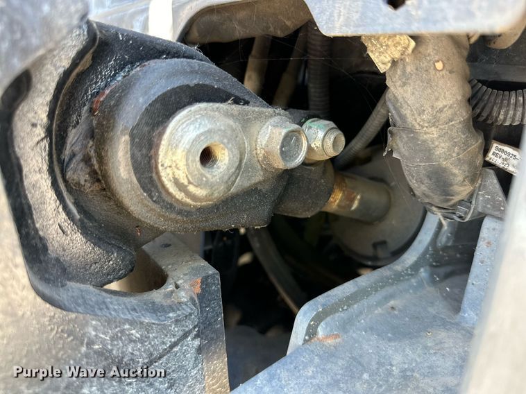 image for item DD3336 2017 Toyota  8FGCU25 forklift