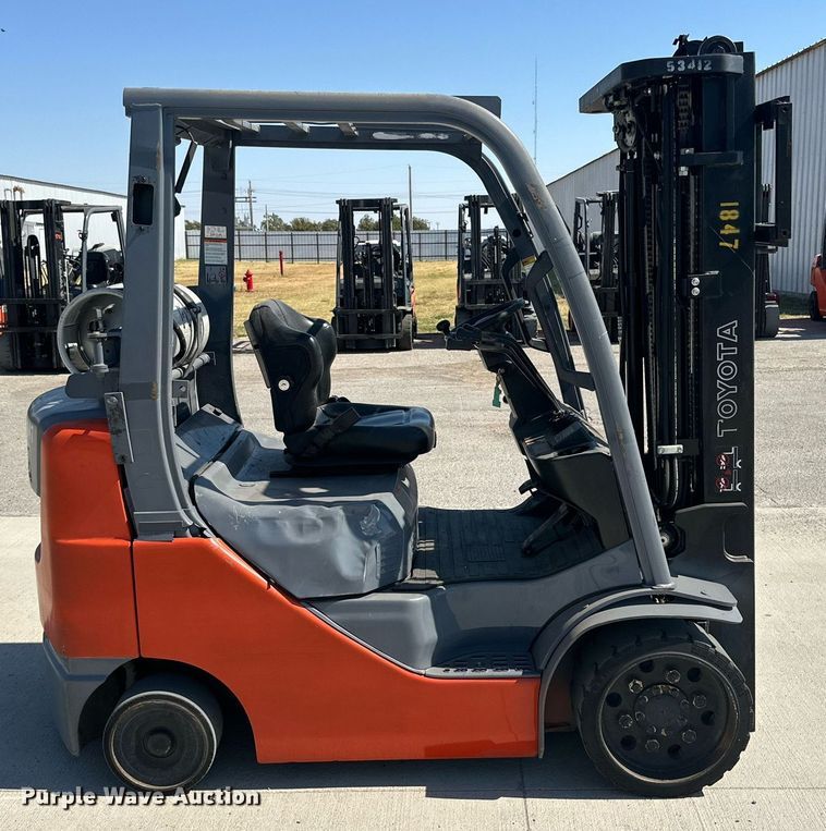 image for item DD3341 2018 Toyota 8FGCU25 forklift
