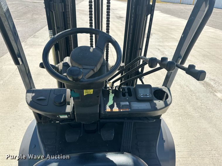 image for item DD3341 2018 Toyota 8FGCU25 forklift