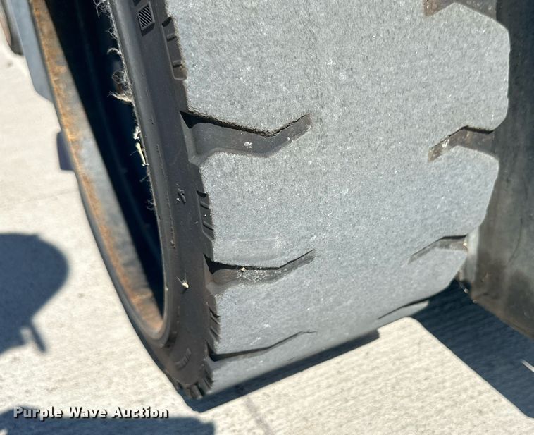 image for item DD3341 2018 Toyota 8FGCU25 forklift