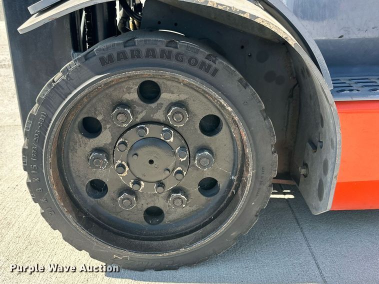 image for item DD3341 2018 Toyota 8FGCU25 forklift