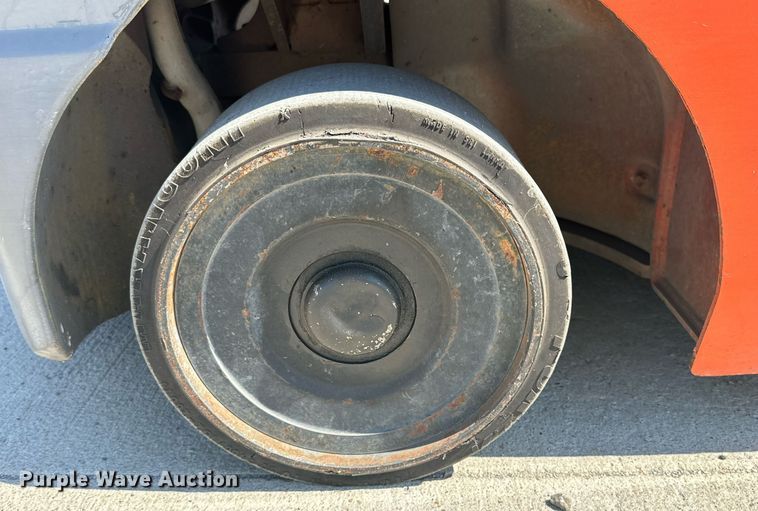 image for item DD3341 2018 Toyota 8FGCU25 forklift