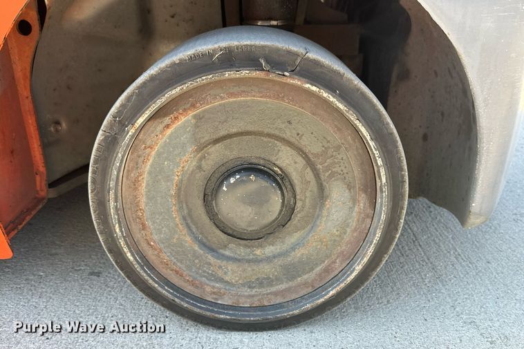 image for item DD3341 2018 Toyota 8FGCU25 forklift