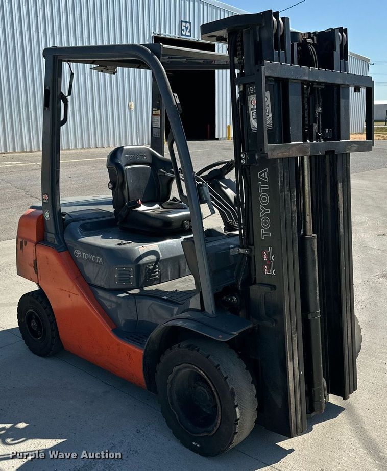 image for item DD3346 2018 Toyota 8FDU20 forklift