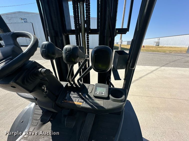 image for item DD3346 2018 Toyota 8FDU20 forklift