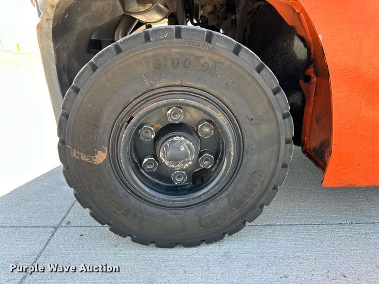 image for item DD3346 2018 Toyota 8FDU20 forklift