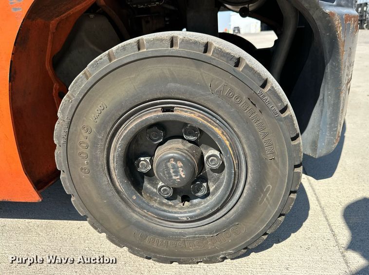 image for item DD3346 2018 Toyota 8FDU20 forklift