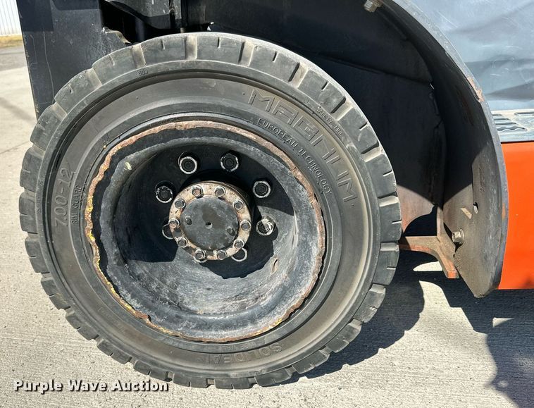 image for item DD3347 2016 Toyota 8FDU20 forklift