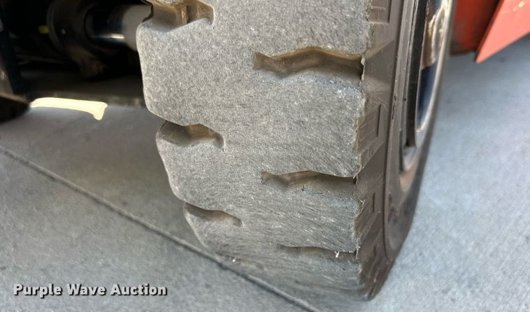 image for item DD3347 2016 Toyota 8FDU20 forklift