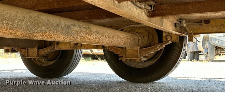 image for item DD3378 1995 Belshe T-18 equipment trailer