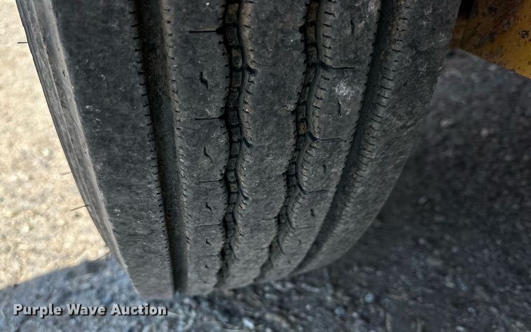 image for item DD3378 1995 Belshe T-18 equipment trailer