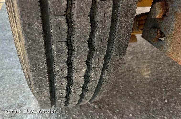 image for item DD3378 1995 Belshe T-18 equipment trailer