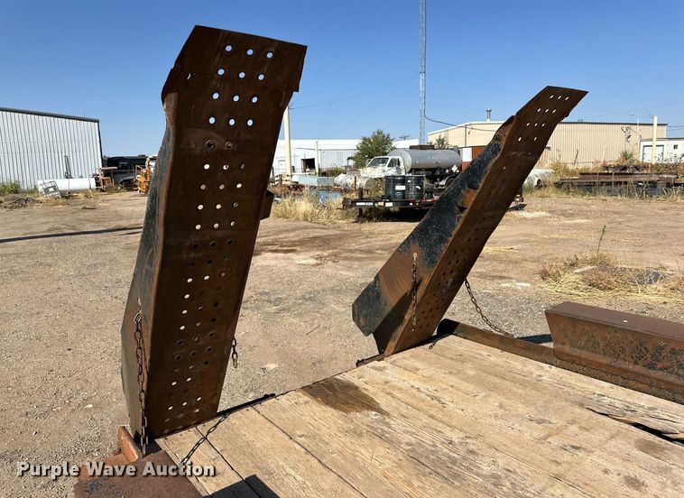 image for item DD3379 2002 Belshe WB-12 equipment trailer