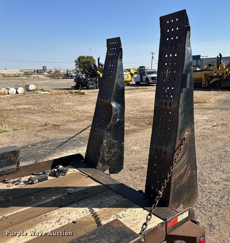 image for item DD3380 2006 Belshe WB-12 equipment trailer