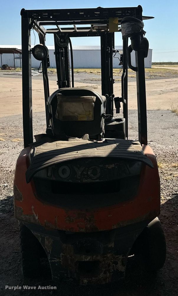 image for item DK6938 2015 Toyota 8FDU20 forklift
